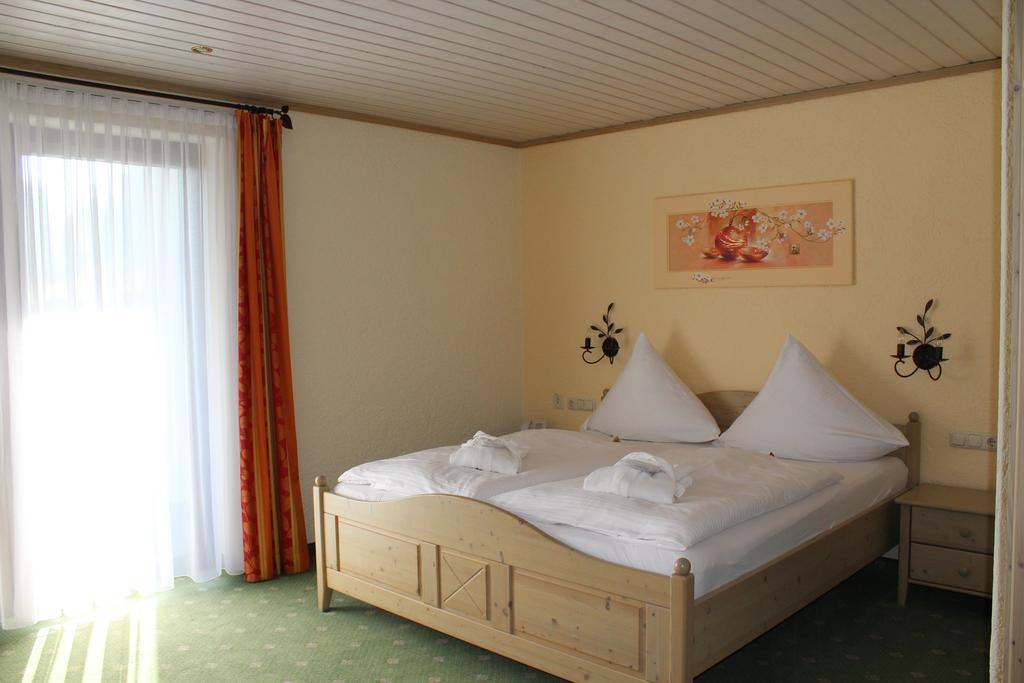 Hubertushof Hotel Garni Oberstaufen Exterior photo