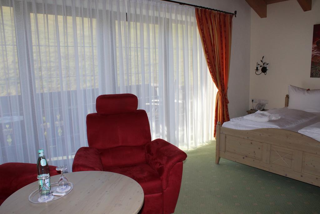 Hubertushof Hotel Garni Oberstaufen Exterior photo