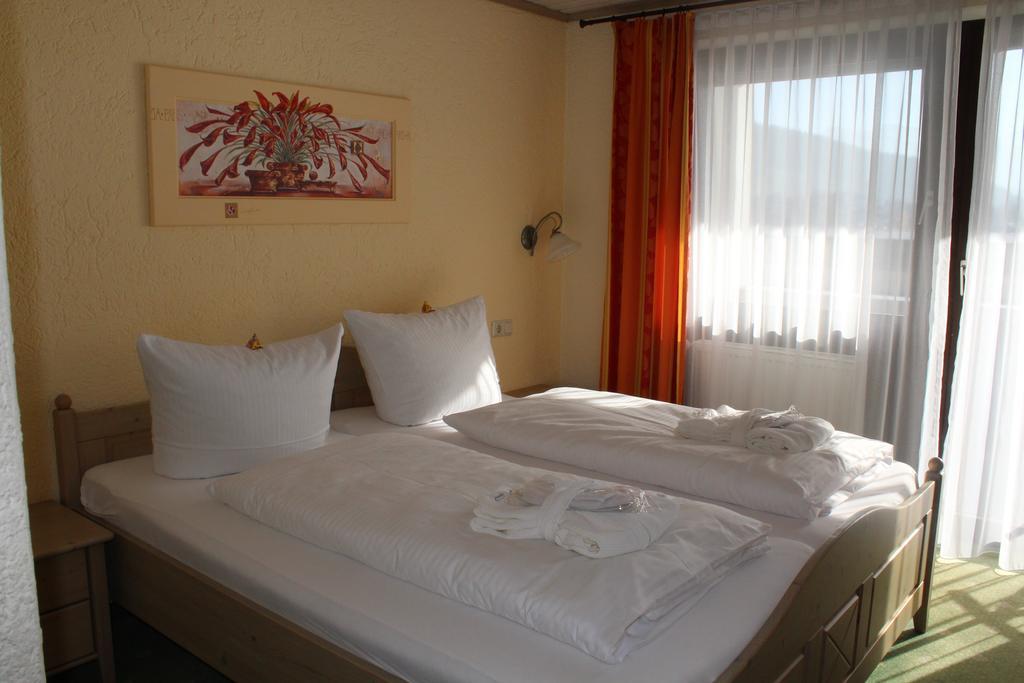 Hubertushof Hotel Garni Oberstaufen Exterior photo