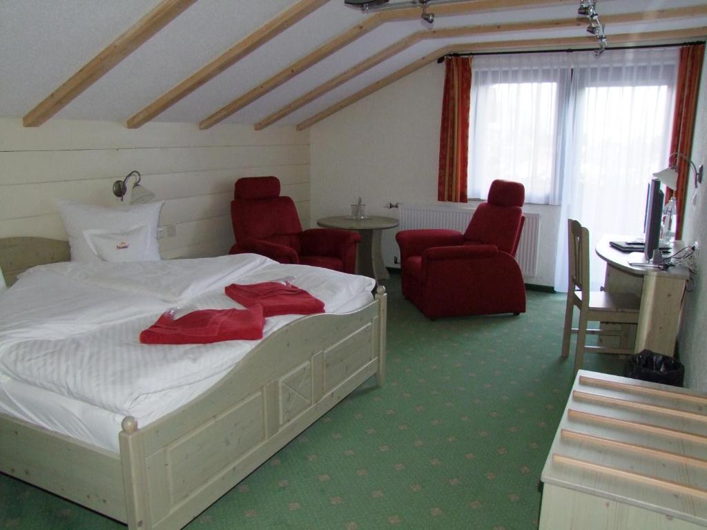 Hubertushof Hotel Garni Oberstaufen Room photo